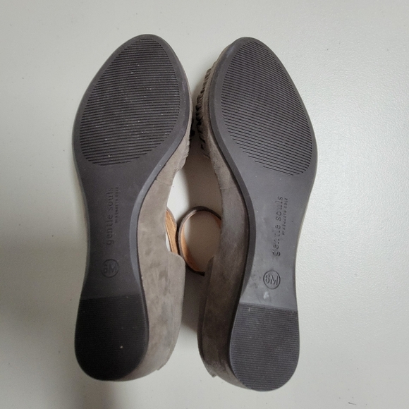 Gentle Souls By Kenneth Cole Women's Lily Knot Sandals. - Picture 7 of 11